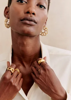 Anya Hoops