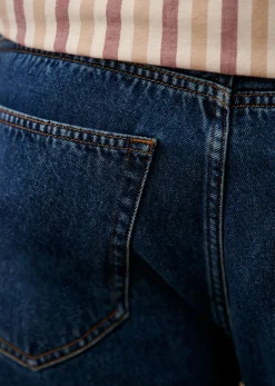 Elio Short
