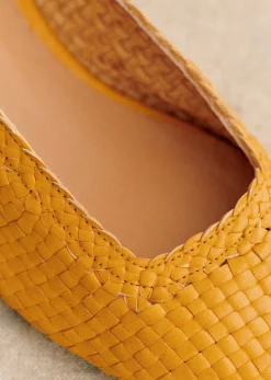 Noemie Heel Pumps